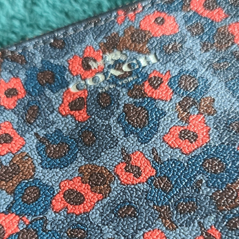 Coach Floral Print Corner Zip Wristlet - Picture 2 of 12